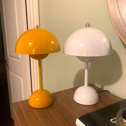 Nordic Flower Bud Led Table Lamp Night Light Mushroom Modern Table Lamps Bedside Wedding Room Desk Simple Decoration Bedroom