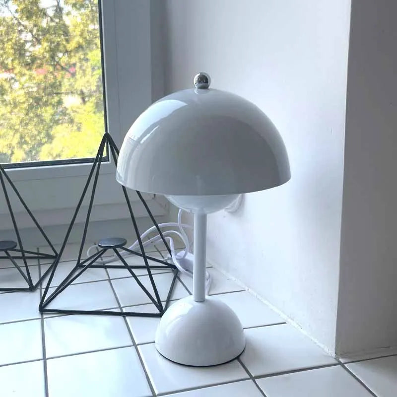 Nordic Flower Bud Led Table Lamp Night Light Mushroom Modern Table Lamps Bedside Wedding Room Desk Simple Decoration Bedroom